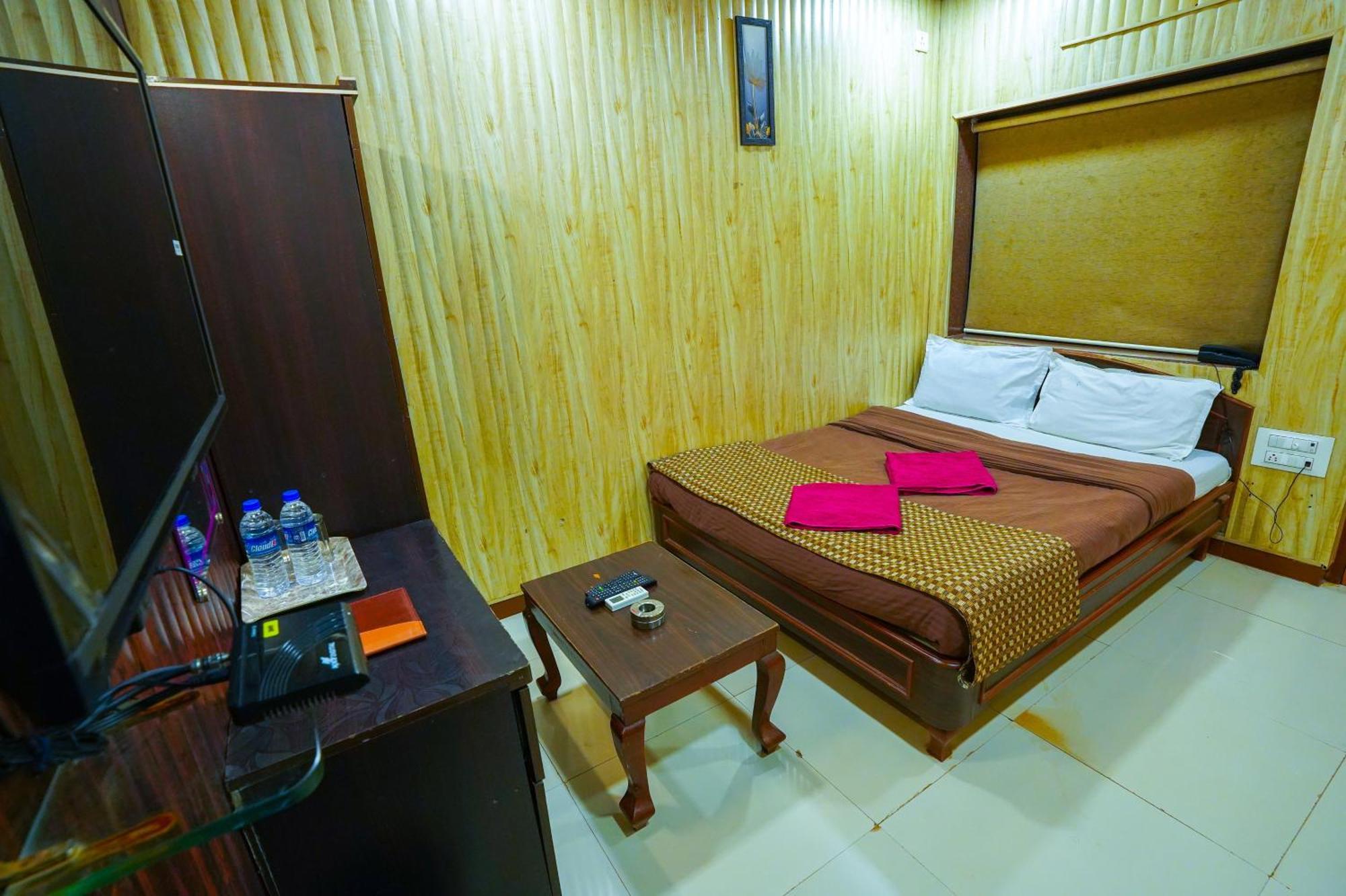 Hotel Kumar Plaza Matheran Exterior foto