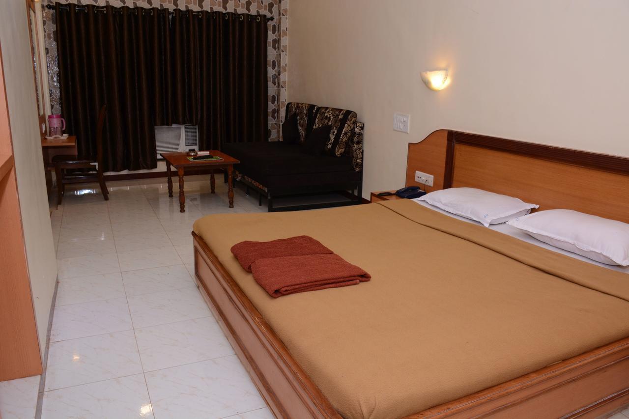 Hotel Kumar Plaza Matheran Exterior foto
